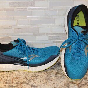SAUCONY TRIUMPH PWRRUN+ AQUA SIZE 10 MENS